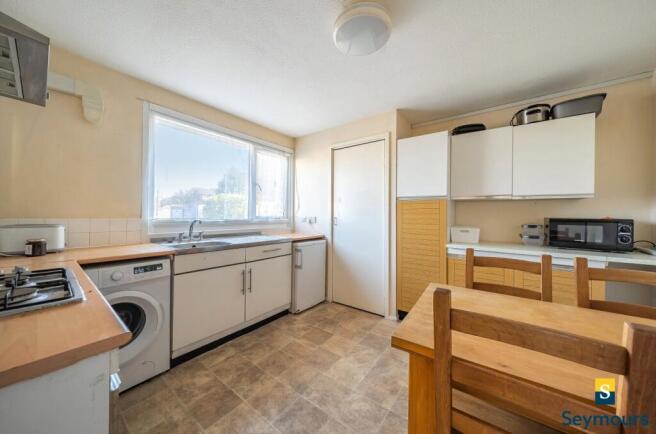 Kitchen/Dining