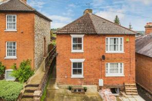 House Prices in Brodie Road Guildford Surrey GU1