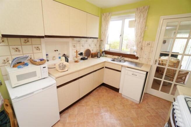 kitchen1.jpg