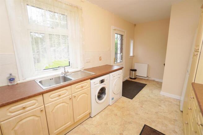 KITCHEN1.jpg