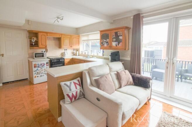 Kitchen/Dining