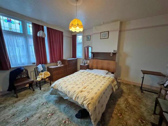 BEDROOM 2