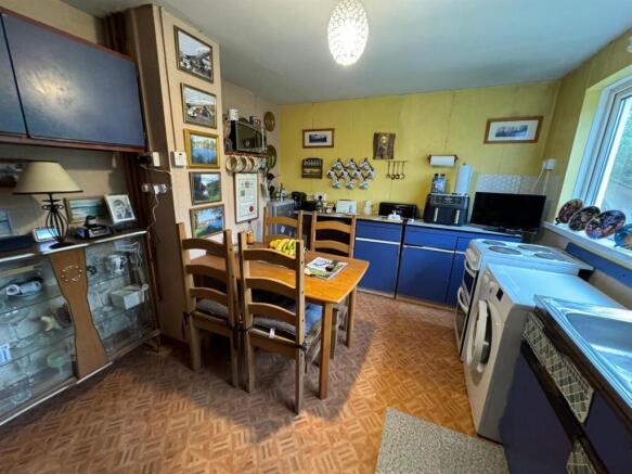 Kitchen / Dining Room