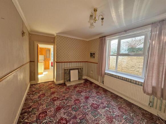 BREAKFAST ROOM