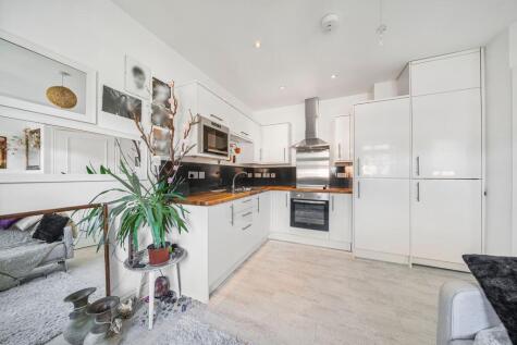 Heywoods Road, Teignmouth, TQ14