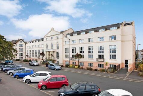 Den Crescent, Royal Court, TQ14