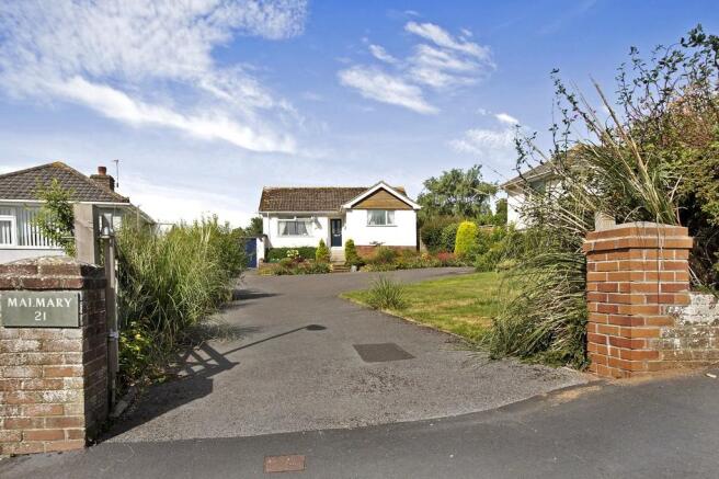 2 bedroom detached bungalow for sale in Ashleigh Way, Teignmouth, TQ14