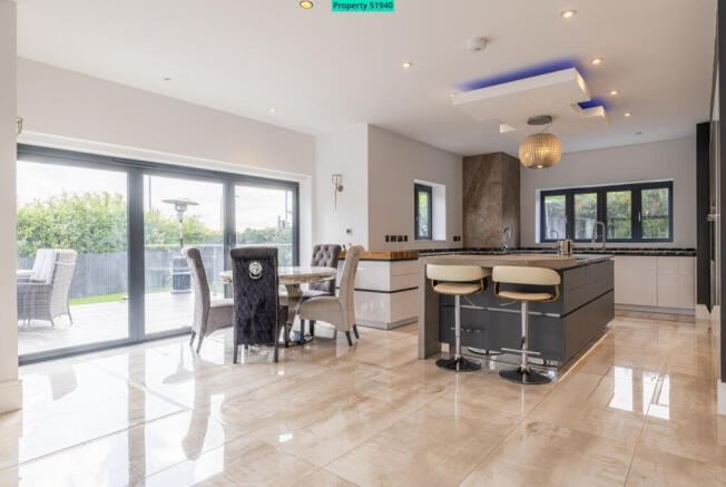 Kitchen Family Dining Room.