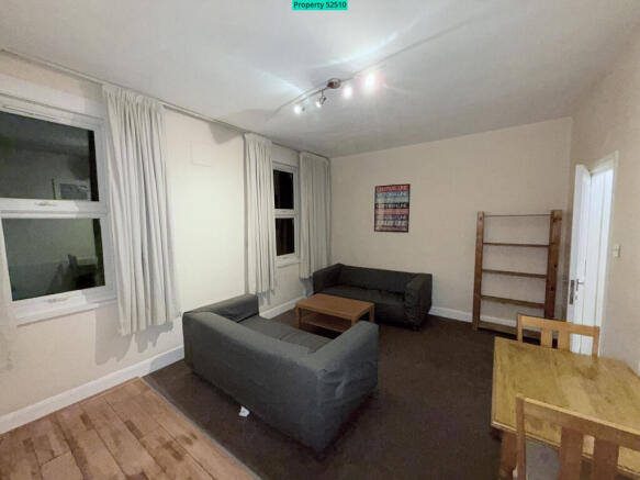 Living room/ Kitchen