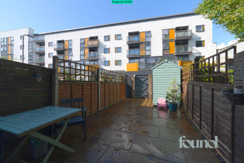 Bletsoe Walk, London, N1