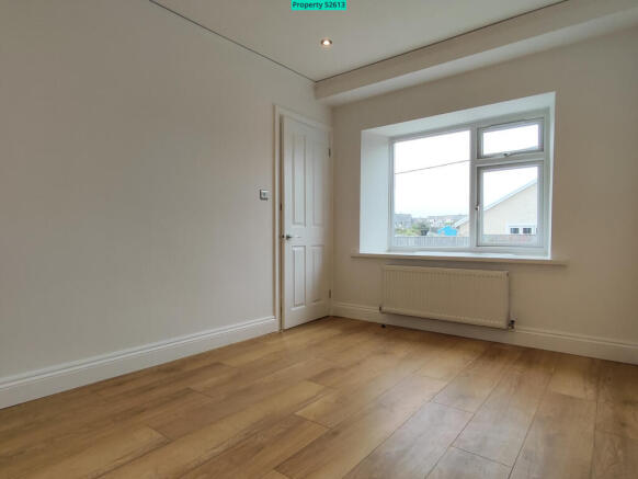 Living room 2 / bedroom 3