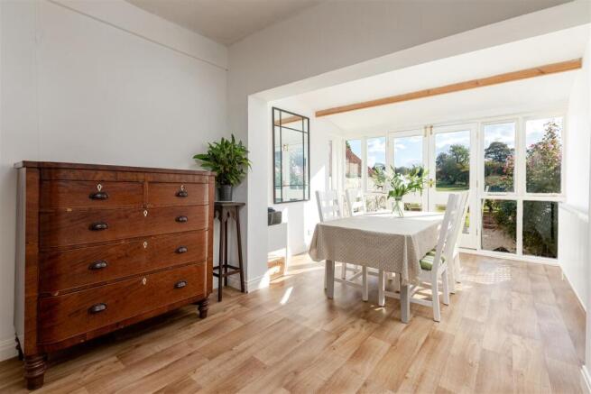 Garden Room/ Dining Area