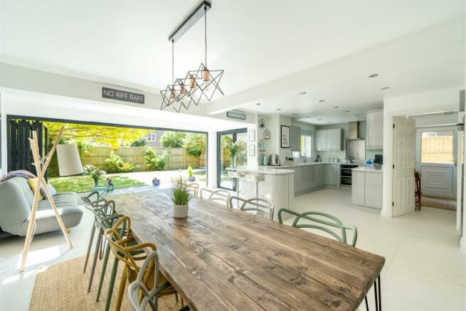 Kitchen/Dining Room