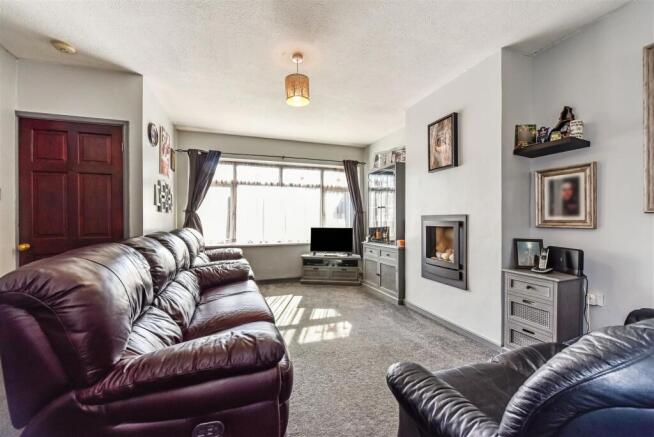 Sitting/Dining Room