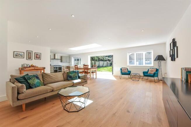 Sitting Room Area