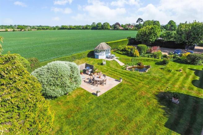 Garden & View