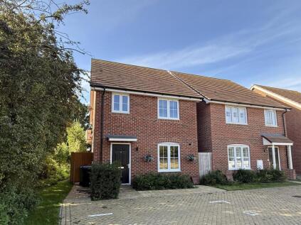 Newell Crescent, Eastergate