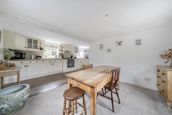 Kitchen/Dining Room