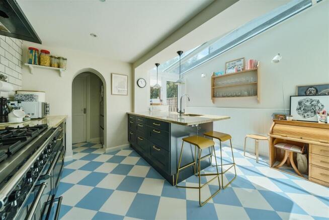 Kitchen/Breakfast Room