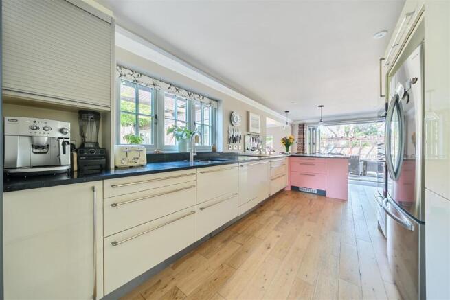 Kitchen/Breakfast Room