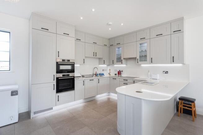 5 Wellington Crescent 0017