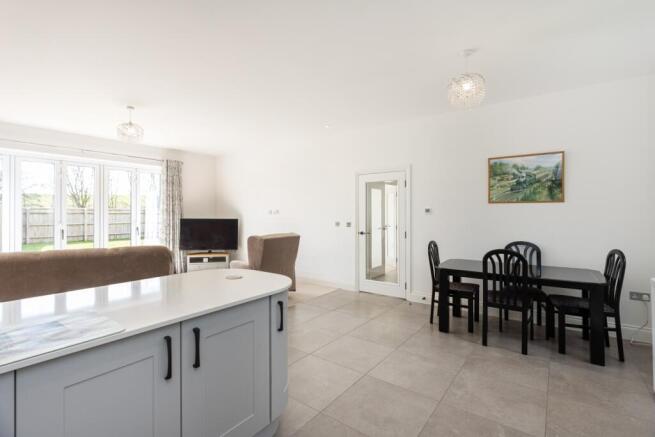 5 Wellington Crescent 0020