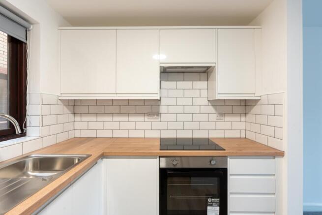 28 The Chilterns kitchen2