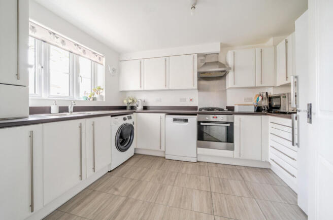 1365948-9-68f10db...