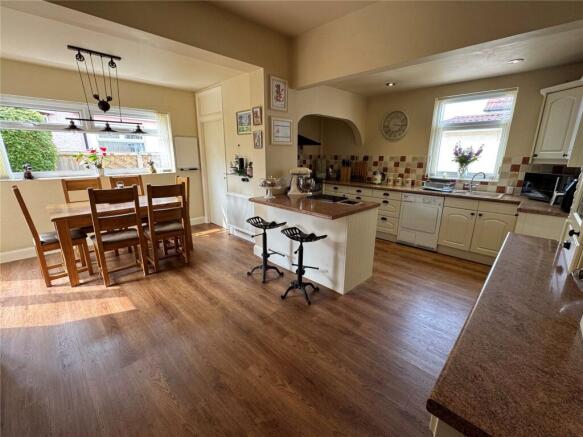 Kitchen/Breakfast