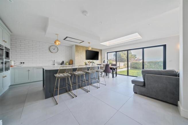 Kitchen/Diner/Family