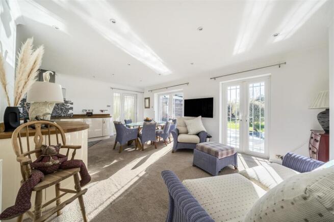 Kitchen/diner/family room