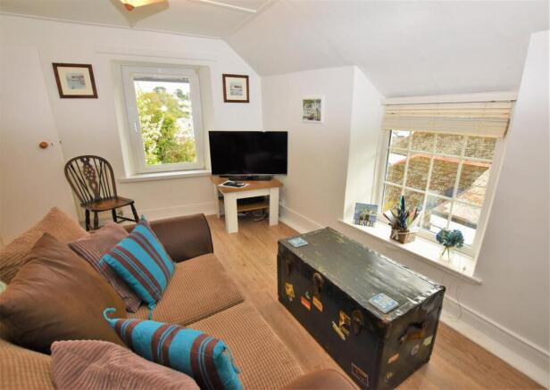Living Room 2.JPG