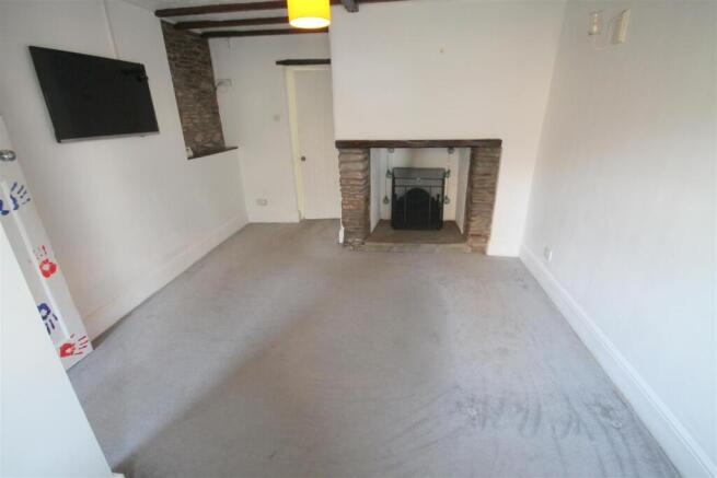 CS Lounge ii.JPG