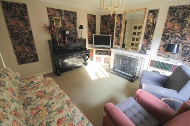 WBR Lounge iii.JPG