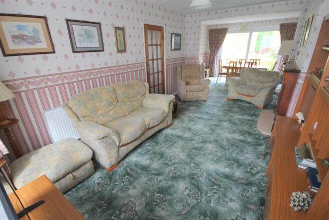 OR Lounge iii.JPG