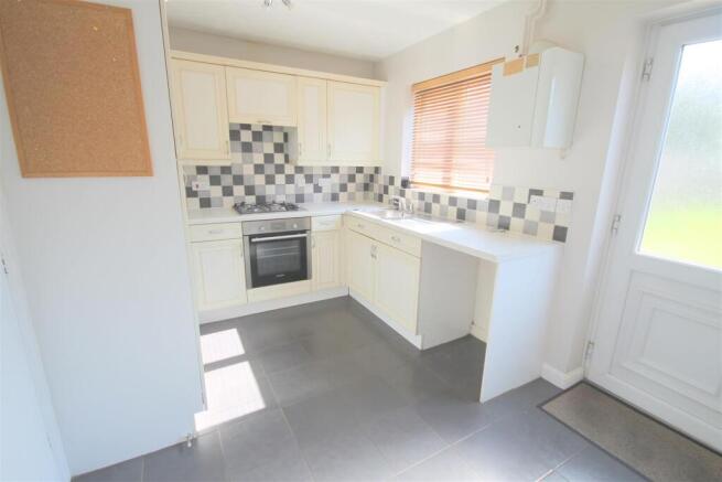 Kitchen 1.JPG