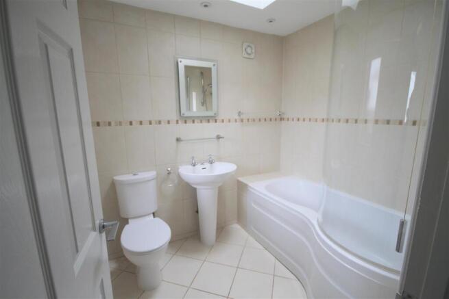 Bathroom.JPG
