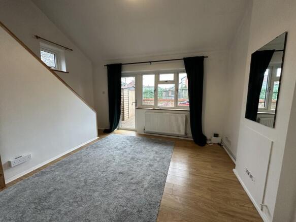 e92fb90d-3986-427...