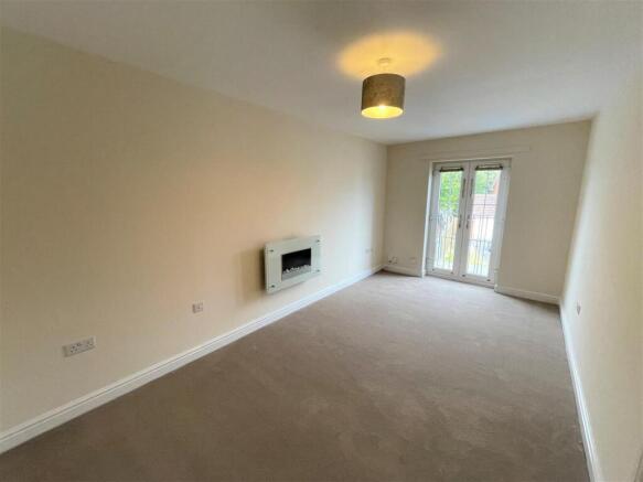 Living room 1.jpg