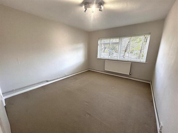 1st bedroom.jpeg