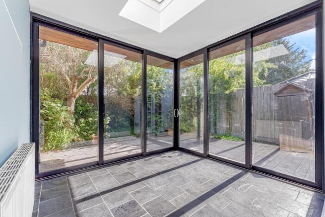 GARDEN or DINING ROOM.jpg