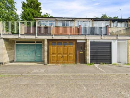 Sanctuary Close, Harefield, Uxbridge