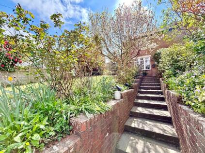 Wrestwood Road, Bexhill-on-Sea, TN40