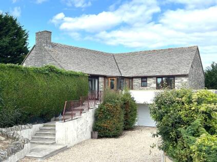 Newfoundland Close, BH19