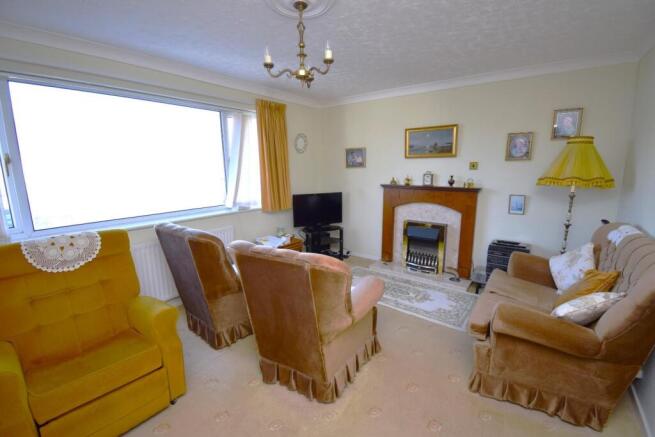 Living Room 1.JPG