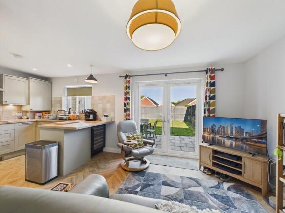 CAM04092G0-PR0095...