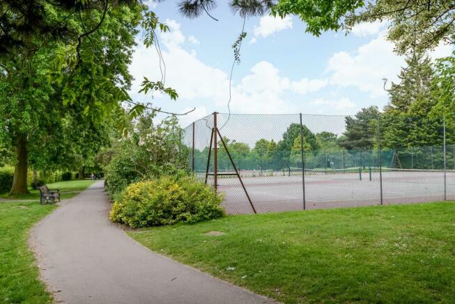 Tennis Courts - Finchley Local Area