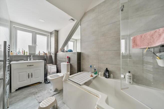 Bathroom - Flat 4
