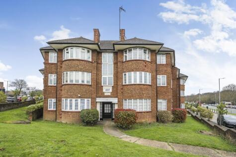 Beaufort Park, London, NW11