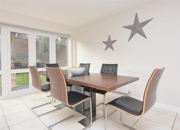 Dining Room.JPG